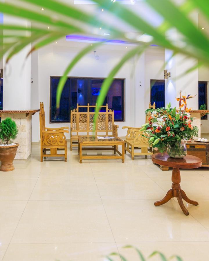 Hotel Sapphire モンバサ エクステリア 写真